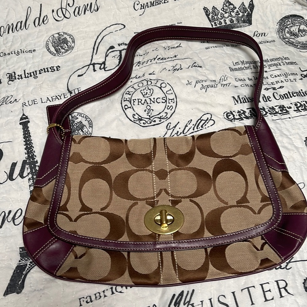 Coach Hand Bag Iconic Emblem Gem